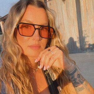 Meet your Posher, Alaine